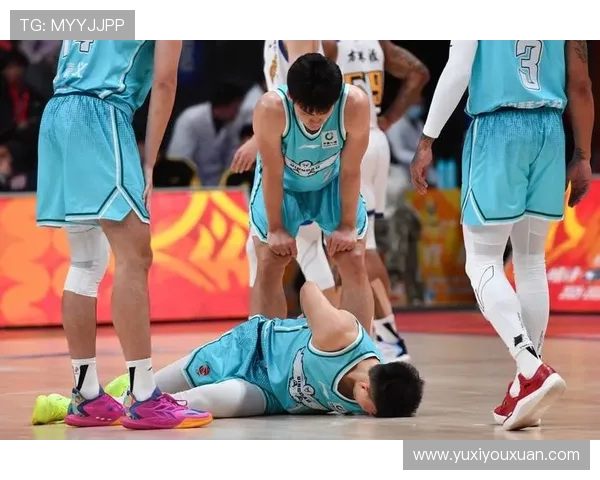 杭州篮球队状态变革引发热议球迷期待新赛季的精彩表现与突破